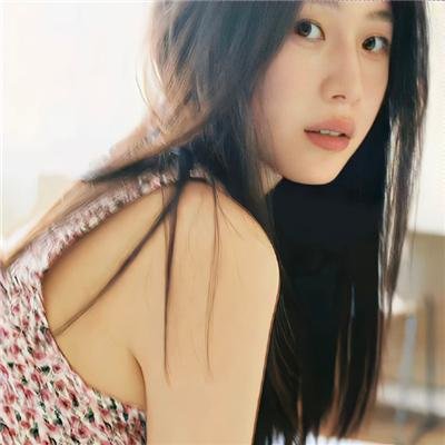 俏皮女学生